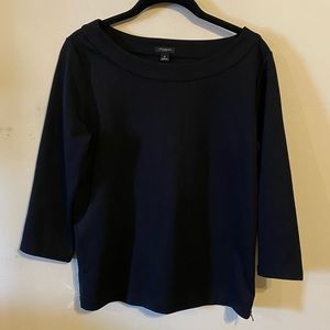 EUC Ann Taylor Top w/ Gold Zipper Details